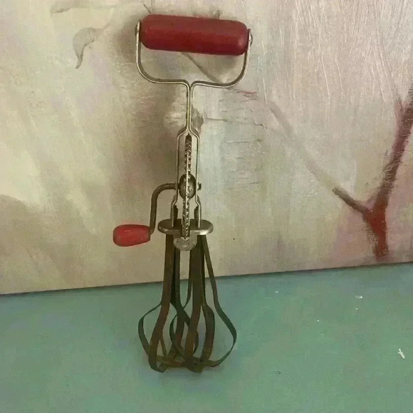 Antique Manual Hand Mixer Egg Beater Cake Mixer Farmhouse Decor Prairie Cottage - Picture 2 of 8